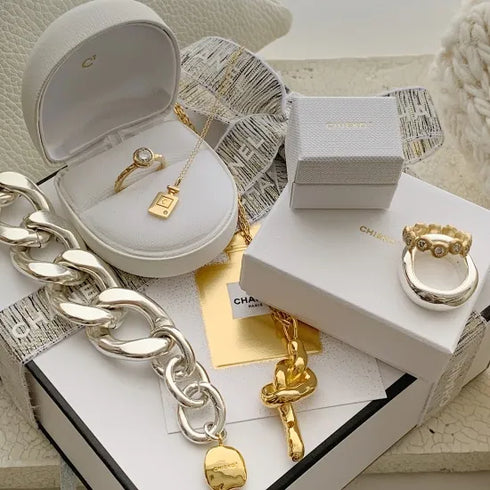 luxe chain brace